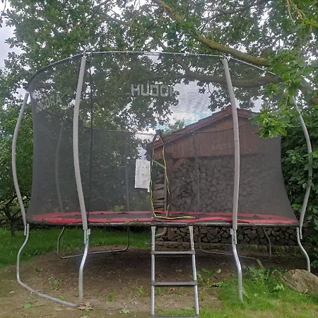 Mit Terrasse In Ostseenähe Und Eigenem Spielplatz