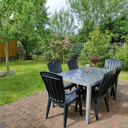 Mit Terrasse In Ostseenähe Und Eigenem Spielplatz Diwitz
